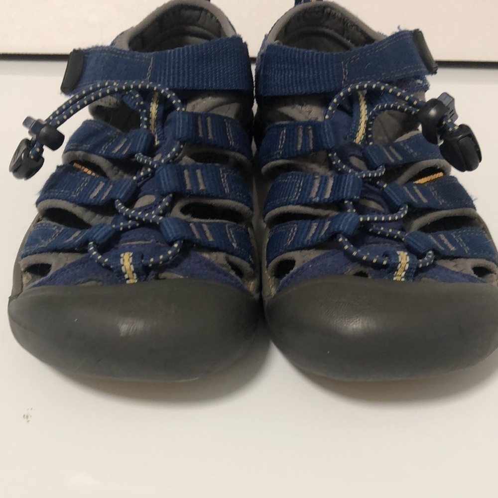 Keen waterproof sandals in navy blue and grey - Picture 3 of 9